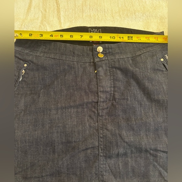 HELLY HANSEN SIZE LARGE DENIM MINI SKIRT - Picture 8 of 10